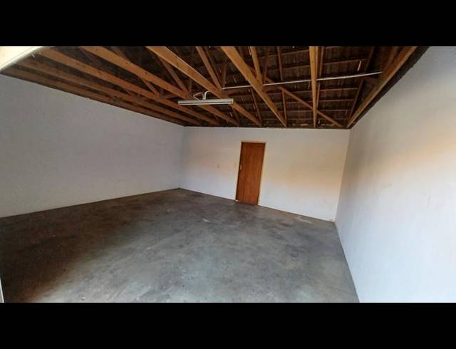 3 BEDROOM TOWNHOUSE FOR SALE IN ANNLIN